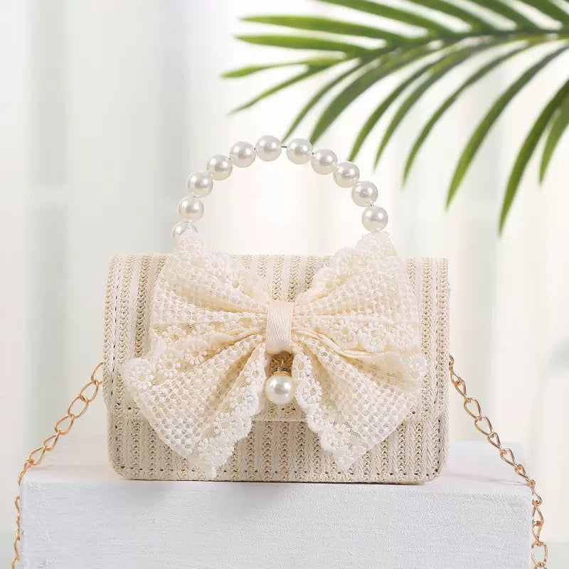 Pretty bag handle and crossbody