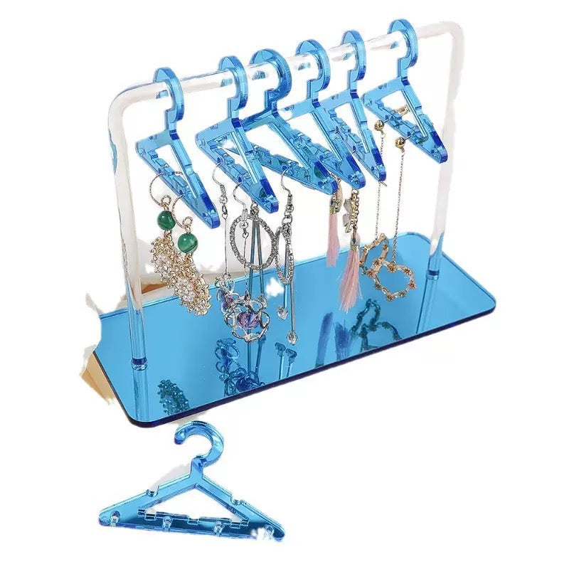 Earing hanger rack