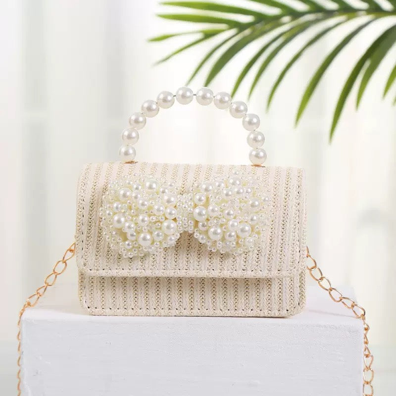 Pretty bag handle and crossbody