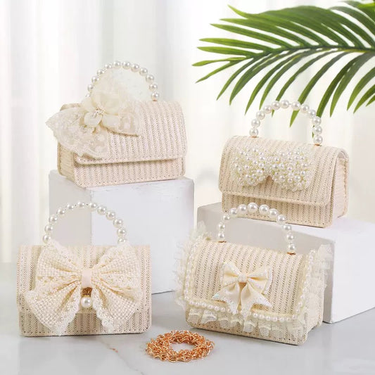 Pretty bag handle and crossbody