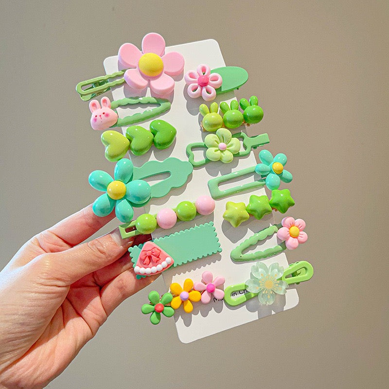 Pretty hair clips