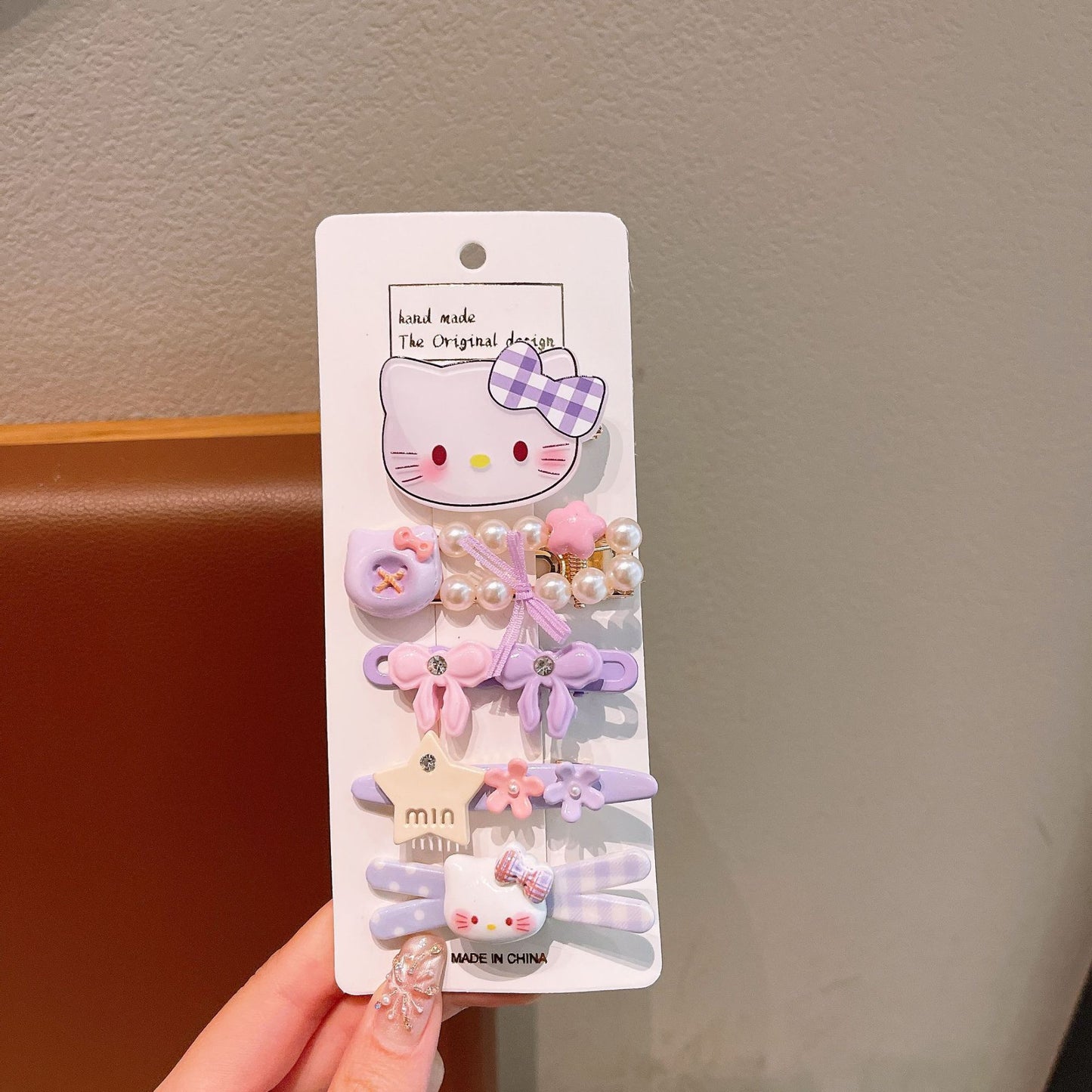 Kids Hair Clips Cute Cartoon KT Cat Flyaway Clips New Girls Bangs Clips Gentle No-Damage Side Hair Clips Baby Hair Accessories